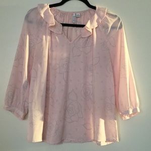 Soft pink floral blouse with ruffle